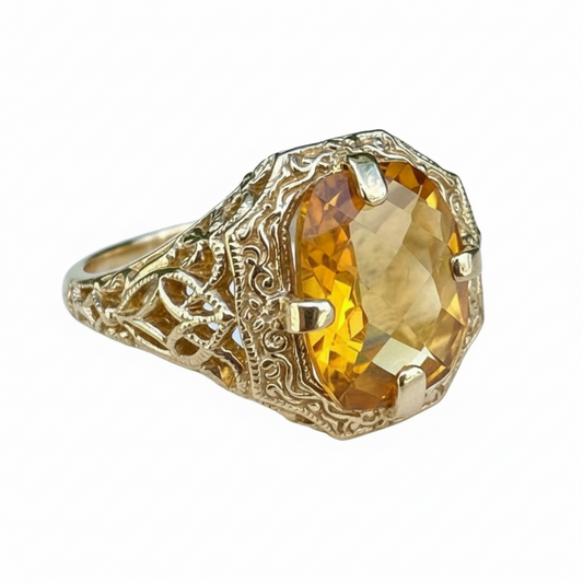 Anillo de Citrino en Oro Amarillo