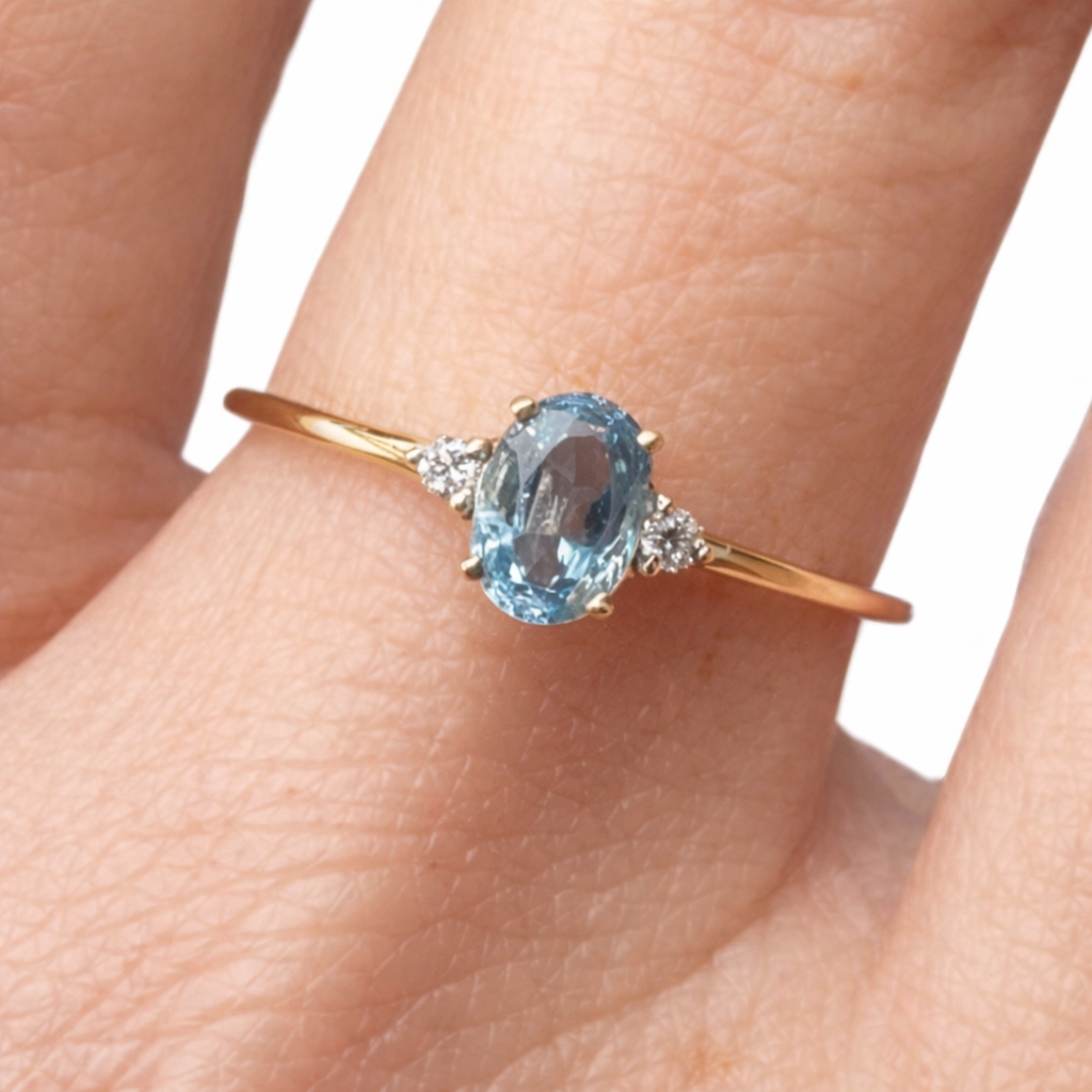 Anillo Oro Amarillo 14k Diamante y Aguamarina