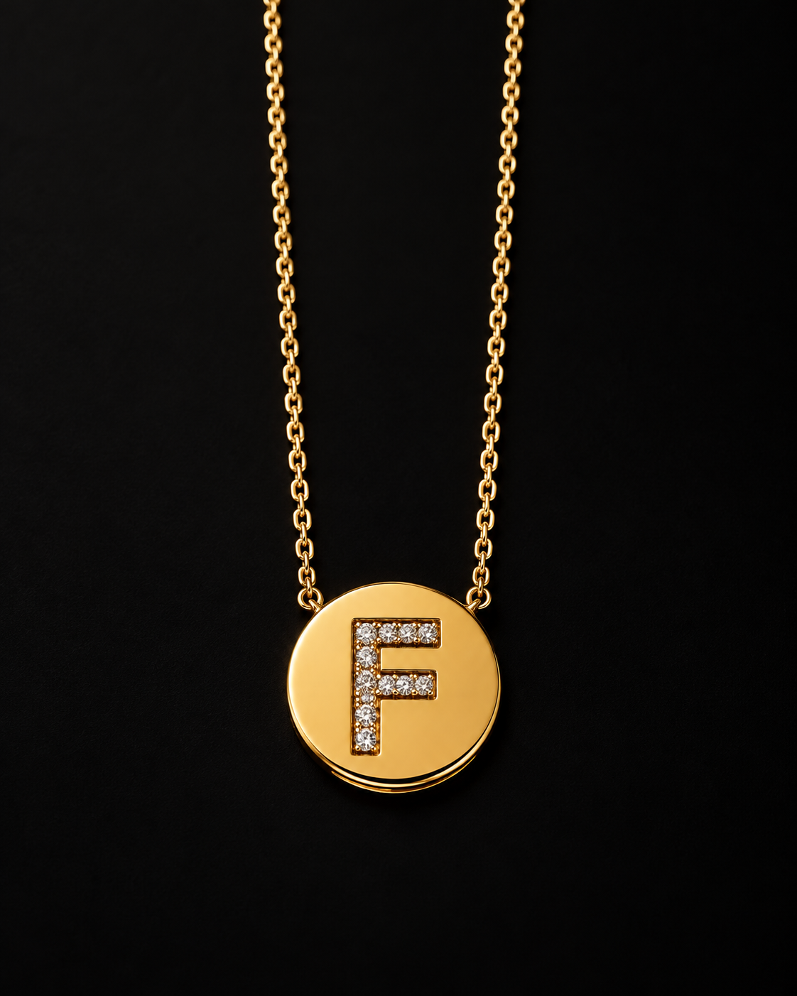 Collar de Oro 14k con círculo con letra F de brillantes