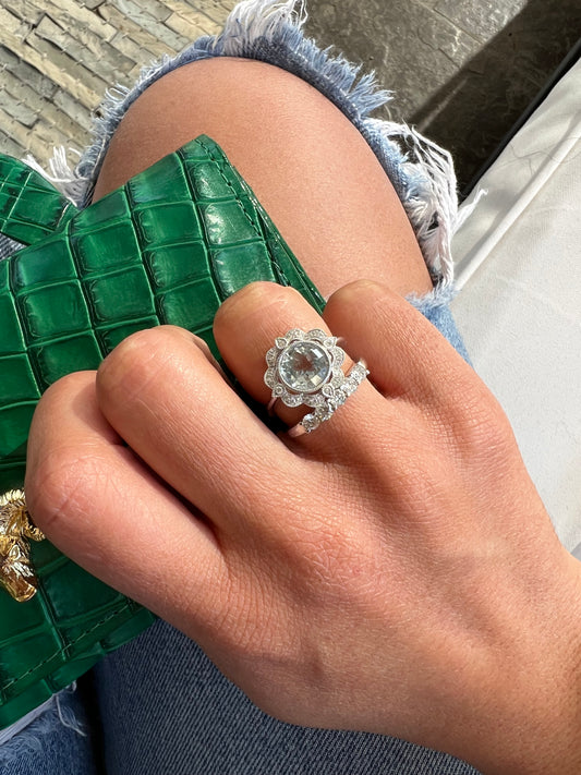 Anillo Flor Oro Blanco 14k