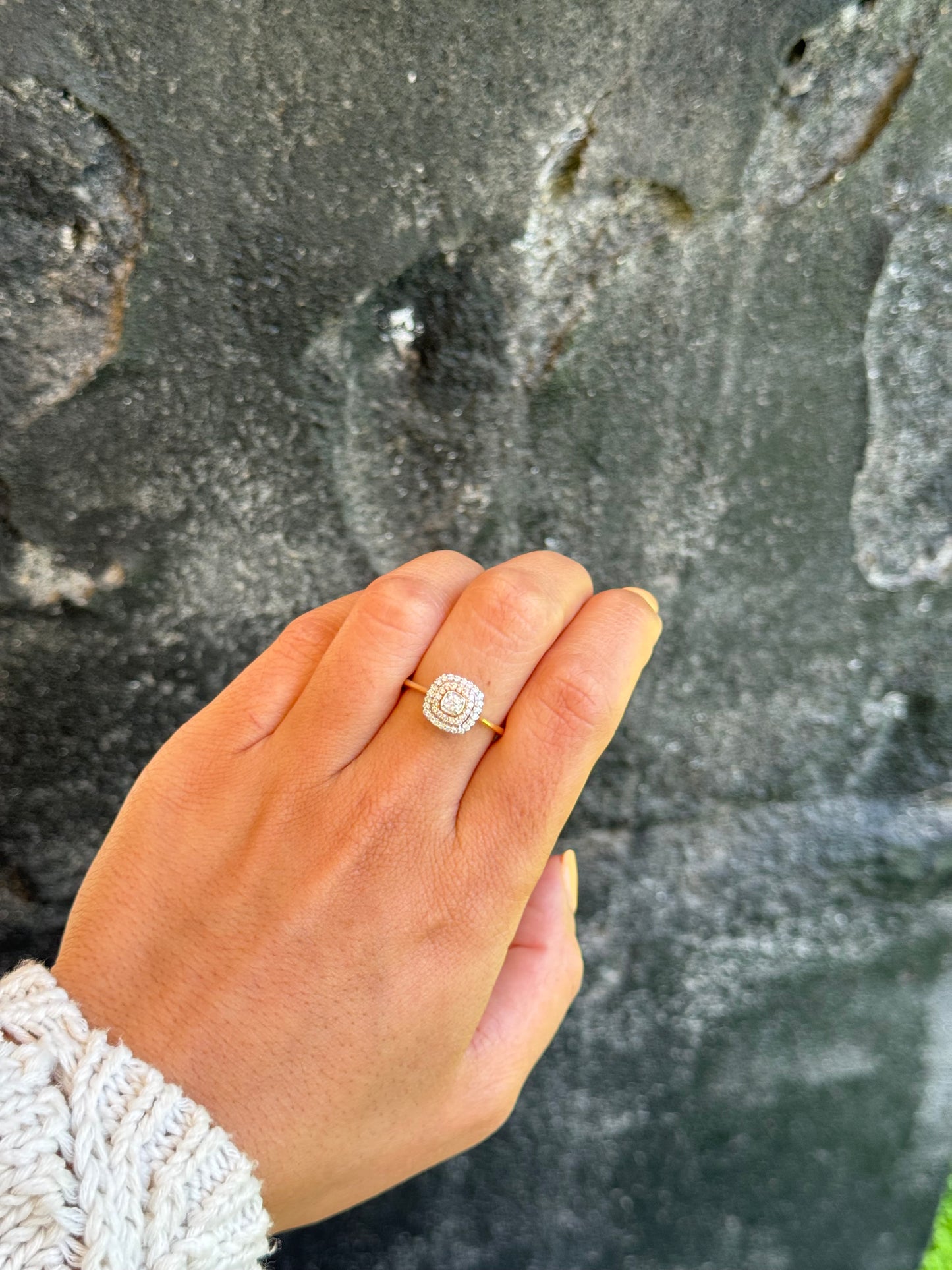 Anillo Halo Bicolor: Oro Amarillo y Rosado