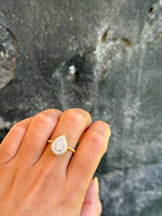 Anillo Gota Oro Amarillo 10k y Brillantes