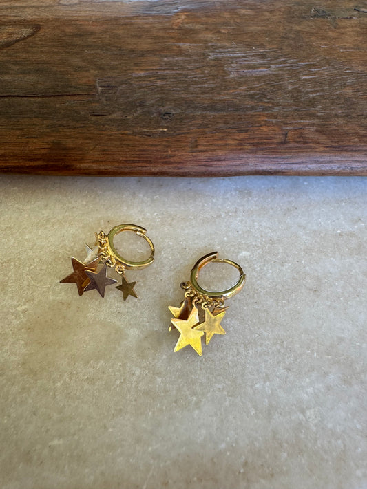 Aros de Oro Amarillo 14k con Estrellas Colgando