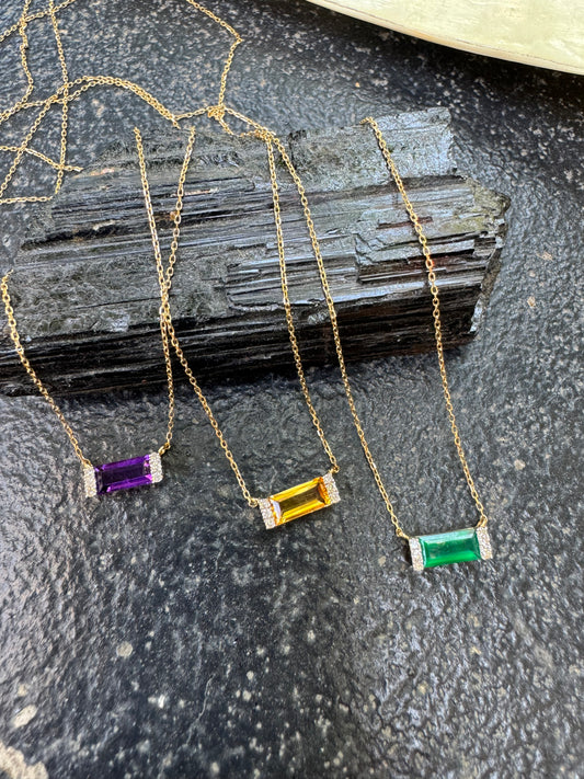 Collar de Oro 14k con Onix Verde Natural