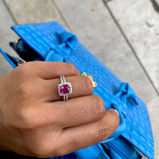 Anillo de Rubí y Oro Blanco