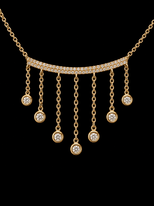 Collar oro 18 k con una barra con doble corrida de brillantes y con 7 cadenas colgando brillantes en bisel.