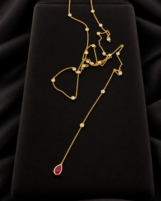 Collar Lariat 25 brillantes y rubí en gota engastados en bisel  en Oro 18k
