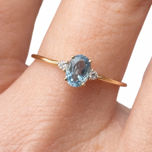 Anillo Oro Amarillo 14k Diamante y Aguamarina