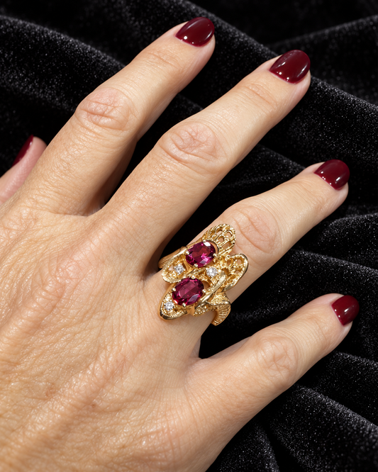 Anillo de Oro Amarillo 14k con Rhodolite y Diamantes