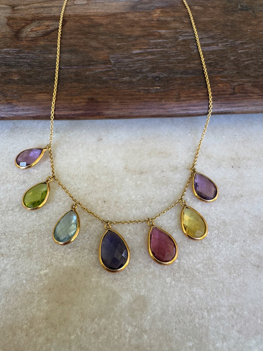 Collar de Oro Amarillo 18k con gotas de piedras Naturales