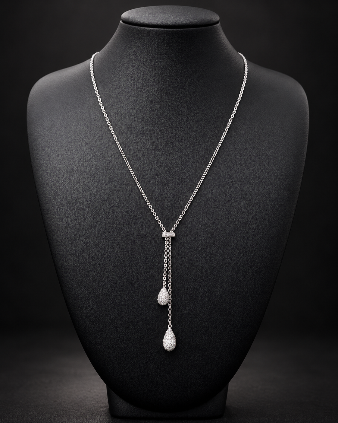 Collar de  Plata Rodinada con 2 gotas Pavé de brillantes