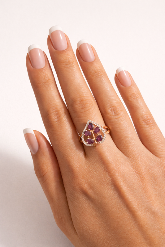 Anillo de Hoja con Rhodolite y Diamante