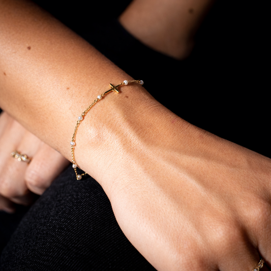 Pulsera en Oro Amarillo 14k con Perlas Naturales