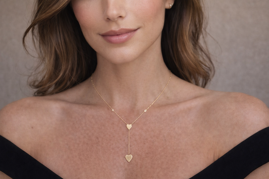 Collar en Oro Amarillo 14k con Detalles de Corazones