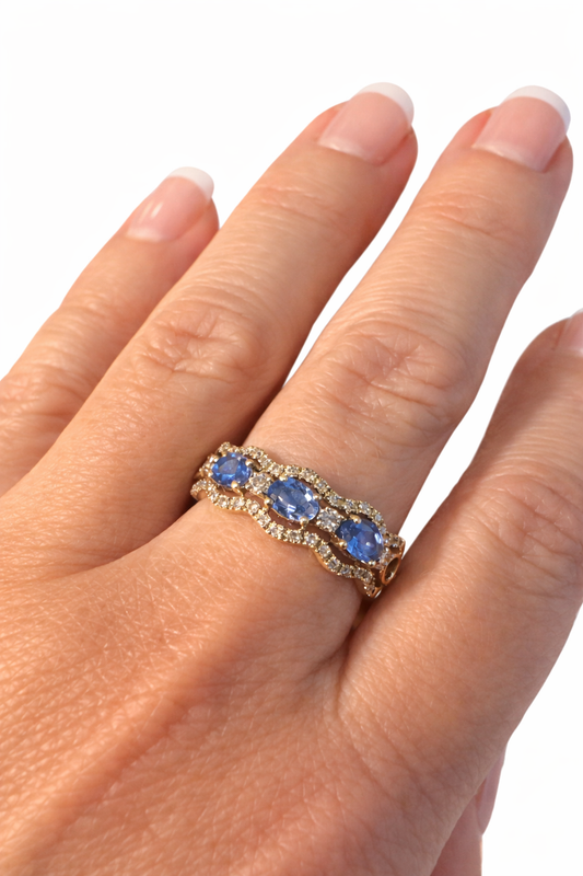 Anillo de Oro Amarillo 14k con Tanzanita y Diamante