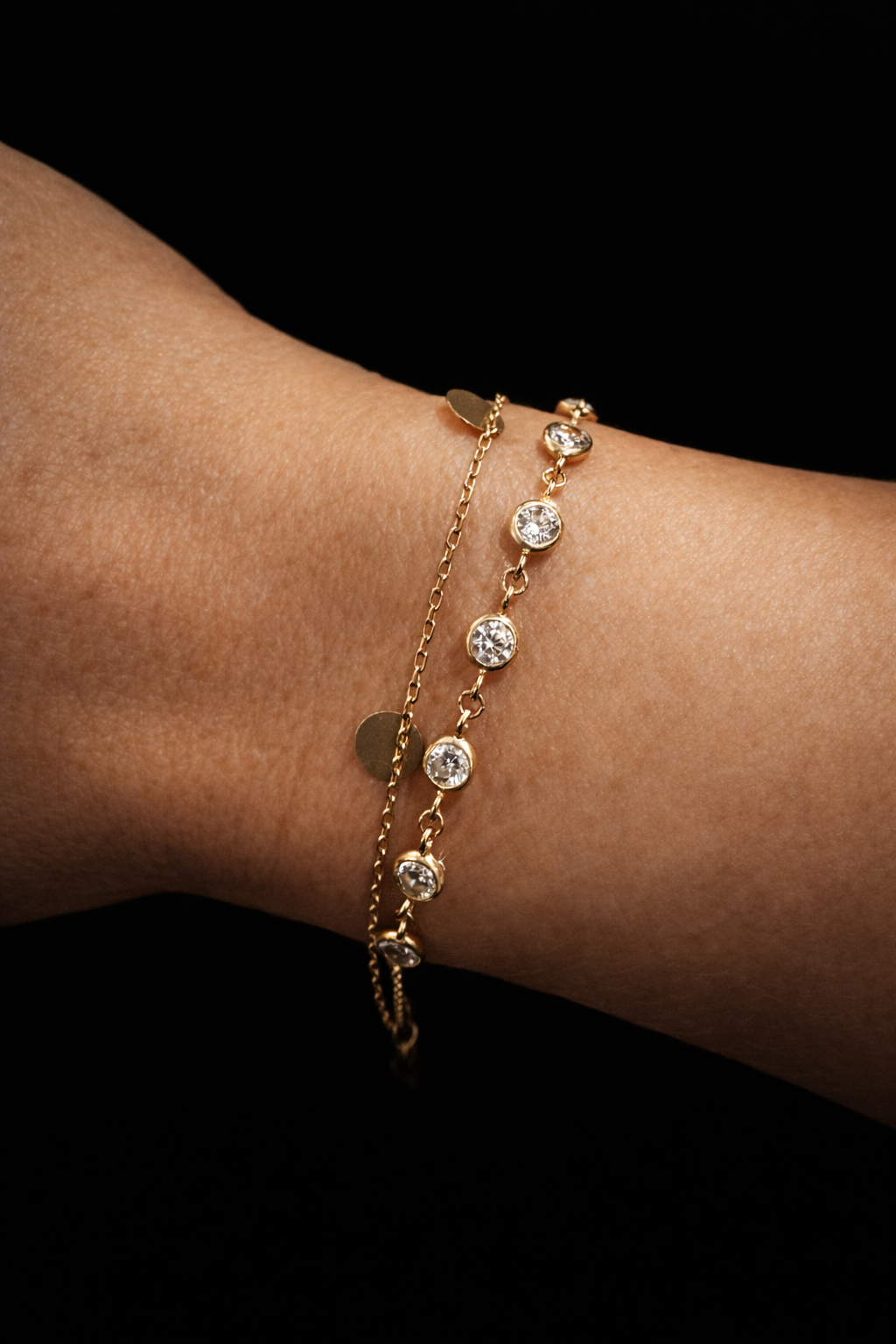 Pulsera Doble Oro 14k con 7 Circulos Colgando y 7circones en Bisel
