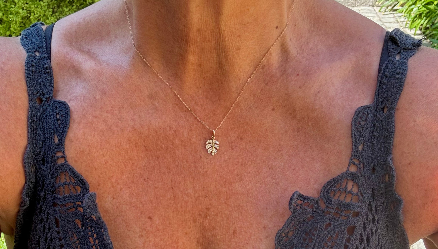 Collar Hoja en Oro 14k
