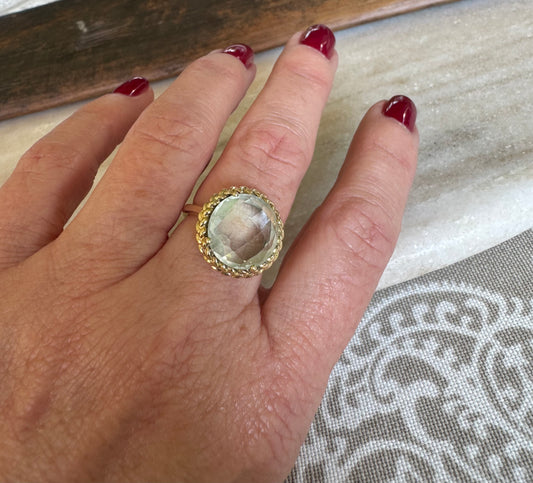 Anillo de Oro Amarillo 14k con Amatista verde