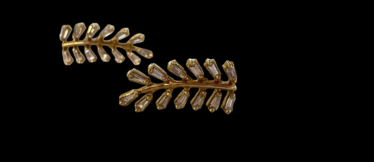 Aros de Oro Amarillo 14k Diseño Hojas